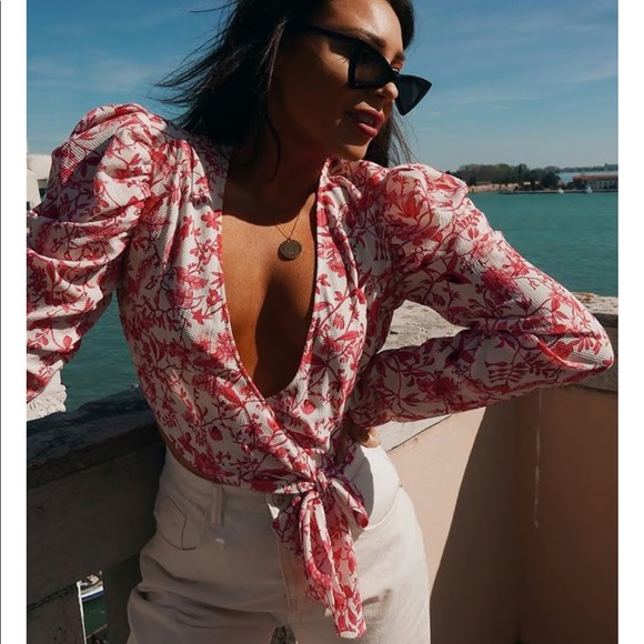 Lorna Luxe chinoiserie Peekaboo back top  top beautiful top size NWT UK 18 - Picture 1 of 16